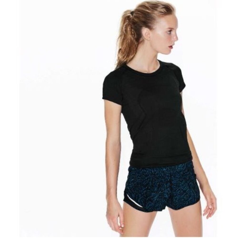 Lululemon Women's Blue Black Teal  Hotty Hot Short Pulse  Size 4 1808 - Picture 2 of 16